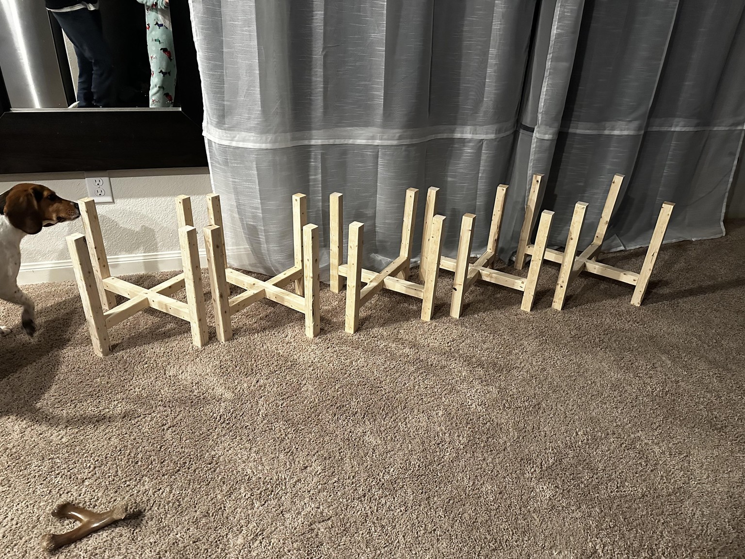 Wood planter stand - image 1 - student project