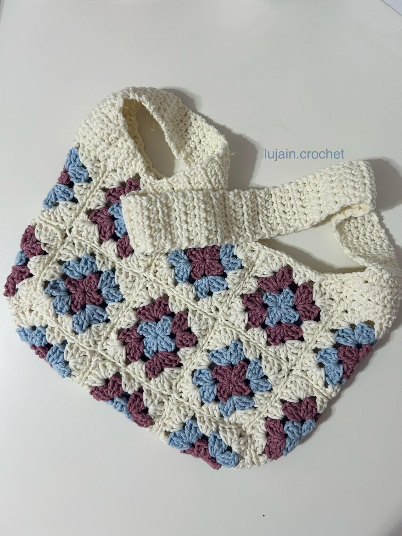 Granny squares bag - image 1 - student project