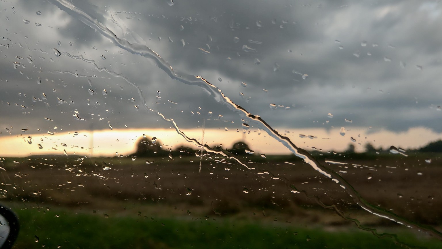 Rain Drops on the Window Pane - image 4 - student project