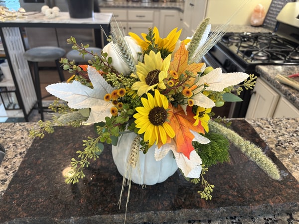 Design a Pumpkin Arrangement