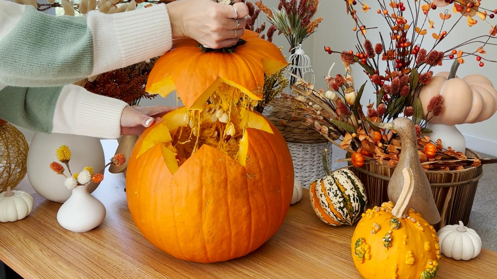 Cinzeladura de abóbora e pintura: 9 ideias criativas de decoração para o  outono e o Halloween | Flori Fama | Skillshare, image size:1920x1080