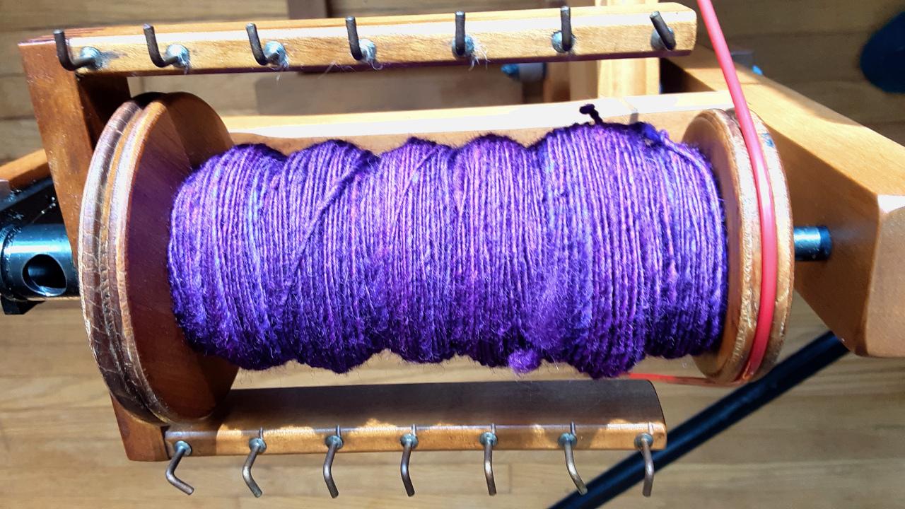 How To Spin Yarn On A Spinning Wheel 