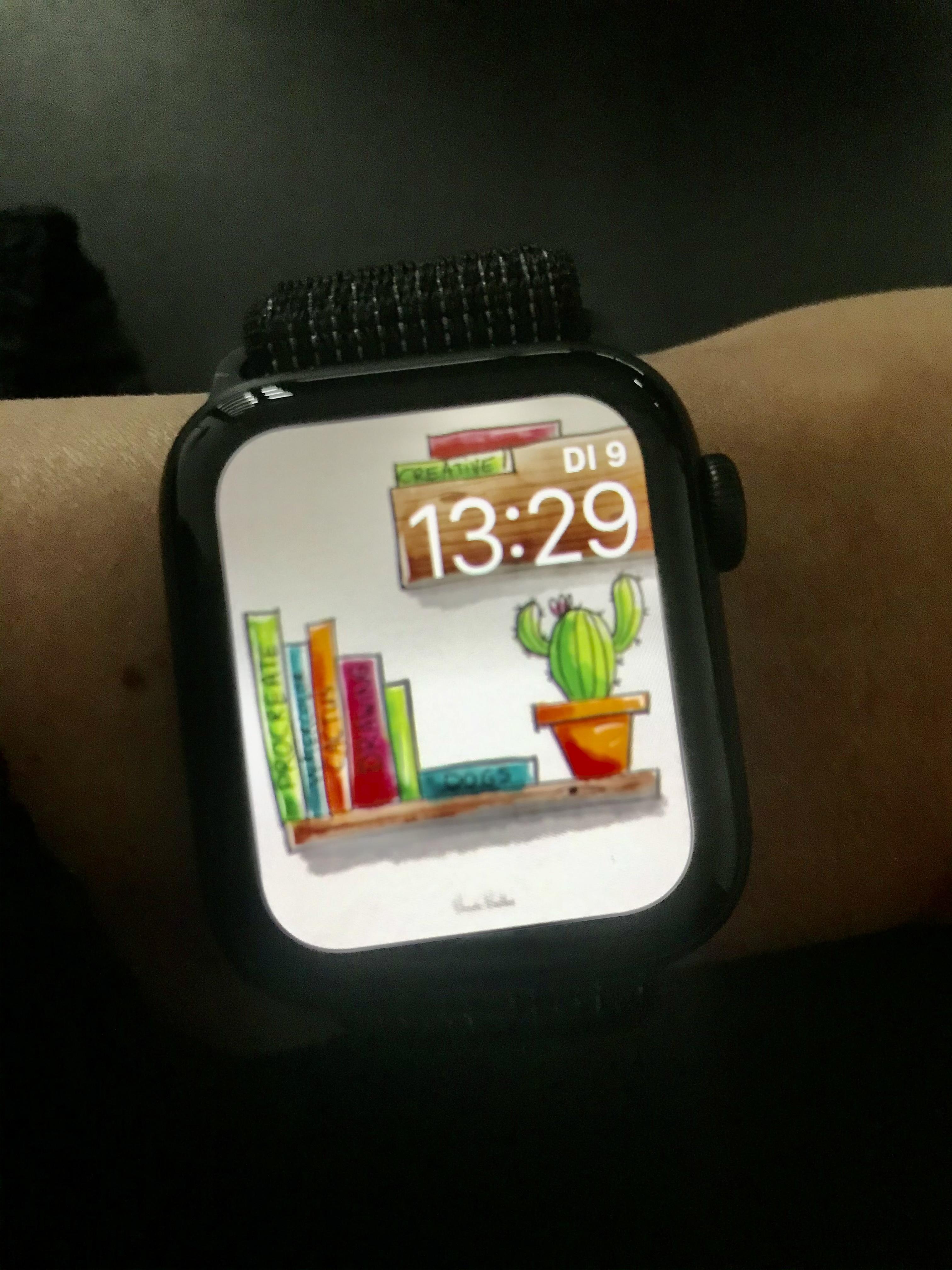 How to easily create a Watch Face for the Apple Watch using Procreate