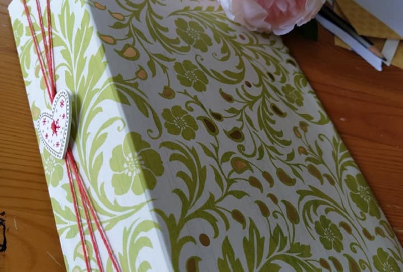 Expanding journal
