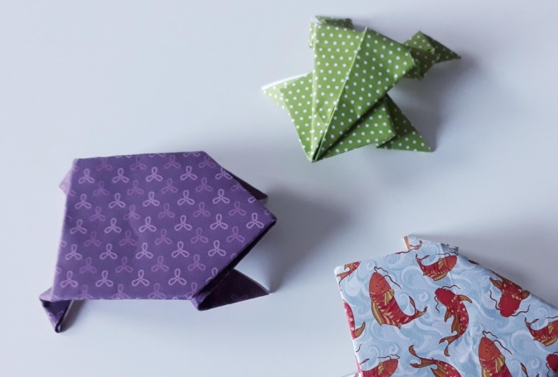 Origami Frogs (^^)