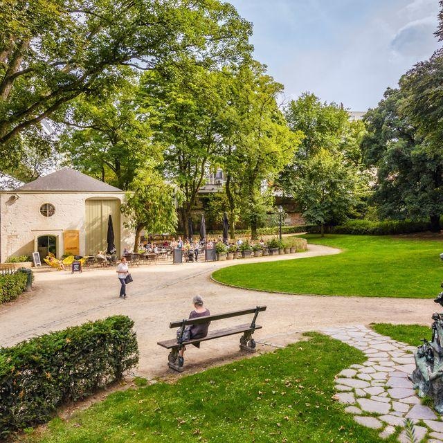 3 quiet places in Brussels to take a break and get inspired - student project