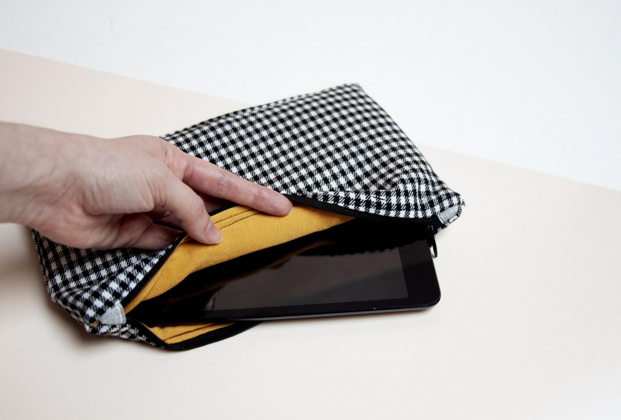Zipper Pouch for ipad - student project