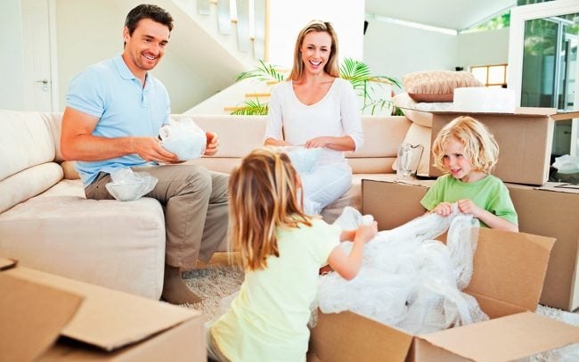 Hiring Movers To Unload Moving Trucks - student project