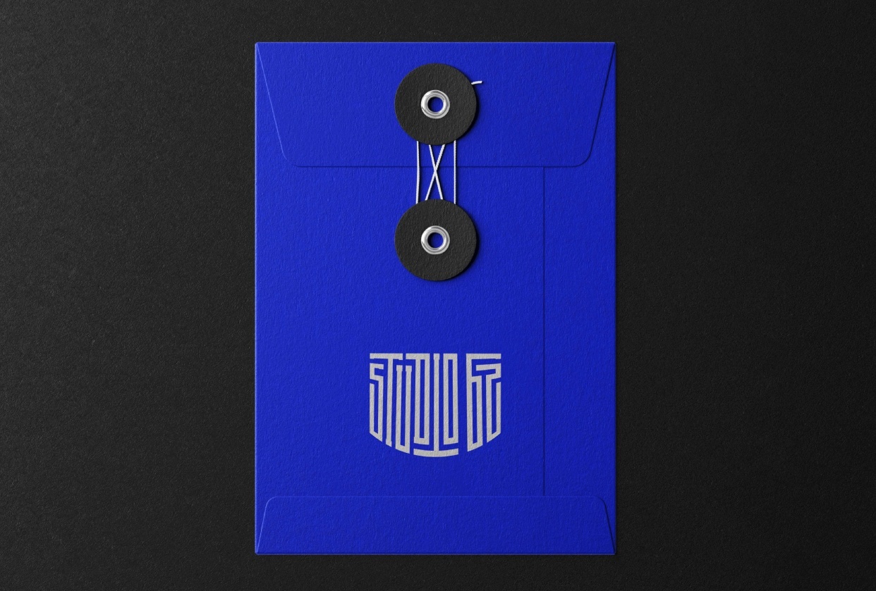 Type manipulation - wordmark - Studio 62 - student project