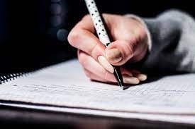 The Most Common Mistakes Made in Scholarship Essays By Students In 2022 - student project