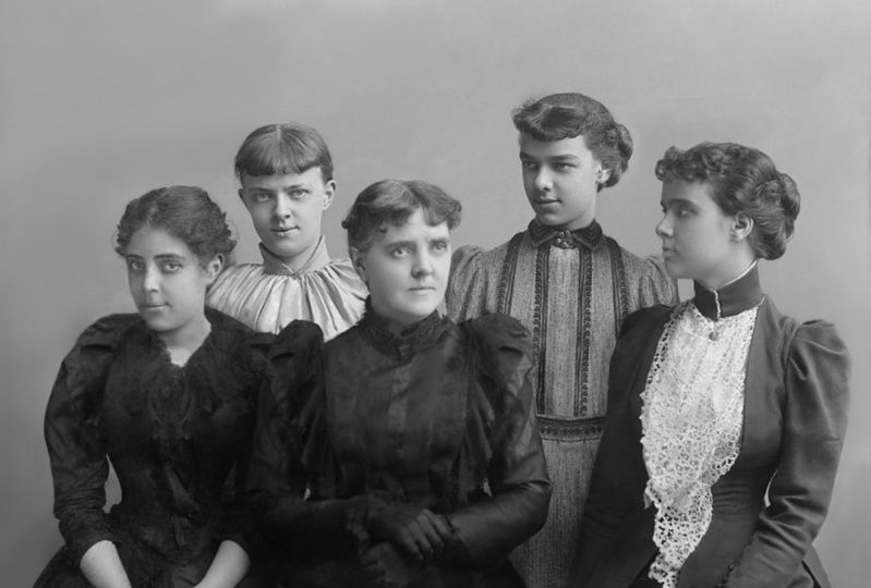 Advanced Photo Restoration Techniques