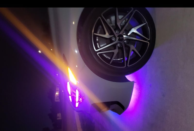 Trying to capture "running lights" on my car
