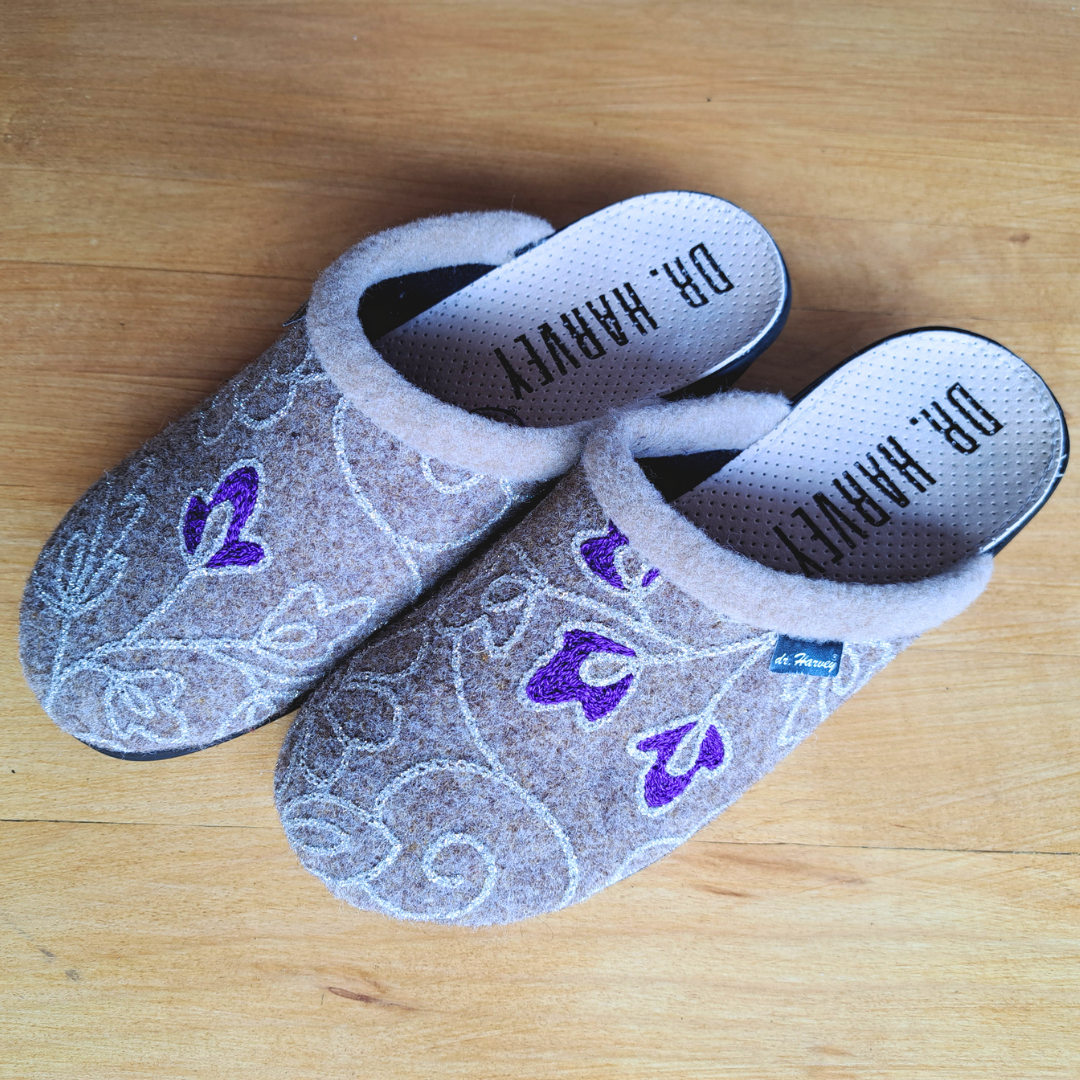 Decorating favourite slippers with chain stitch - student project