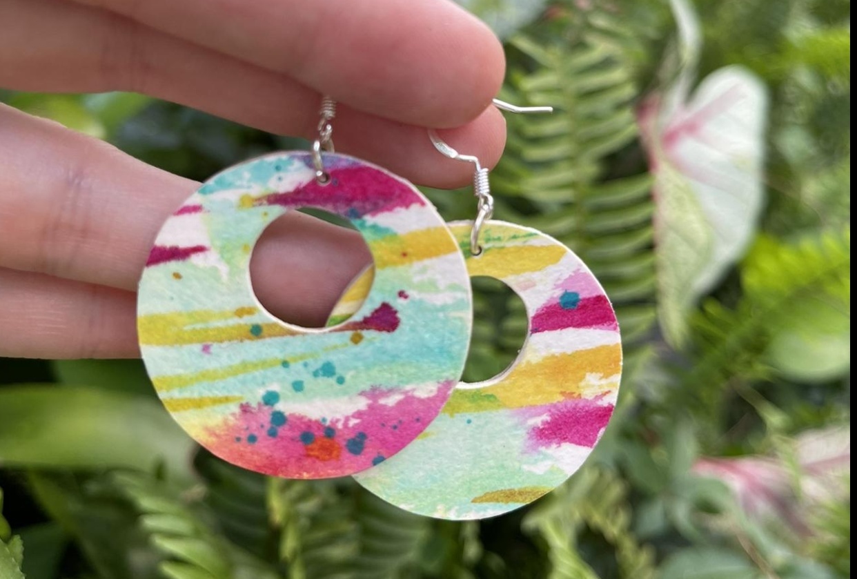 Boucles D'oreilles Uniques En Crayons De Couleur Recyclés - Fait Main à Berlin - Bijou Fantaisie Cadeau Créatif