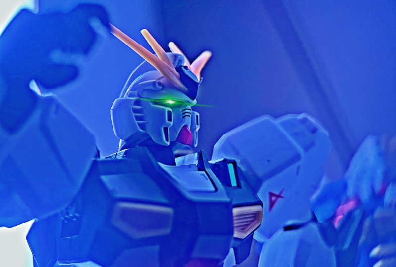 Gundam pose