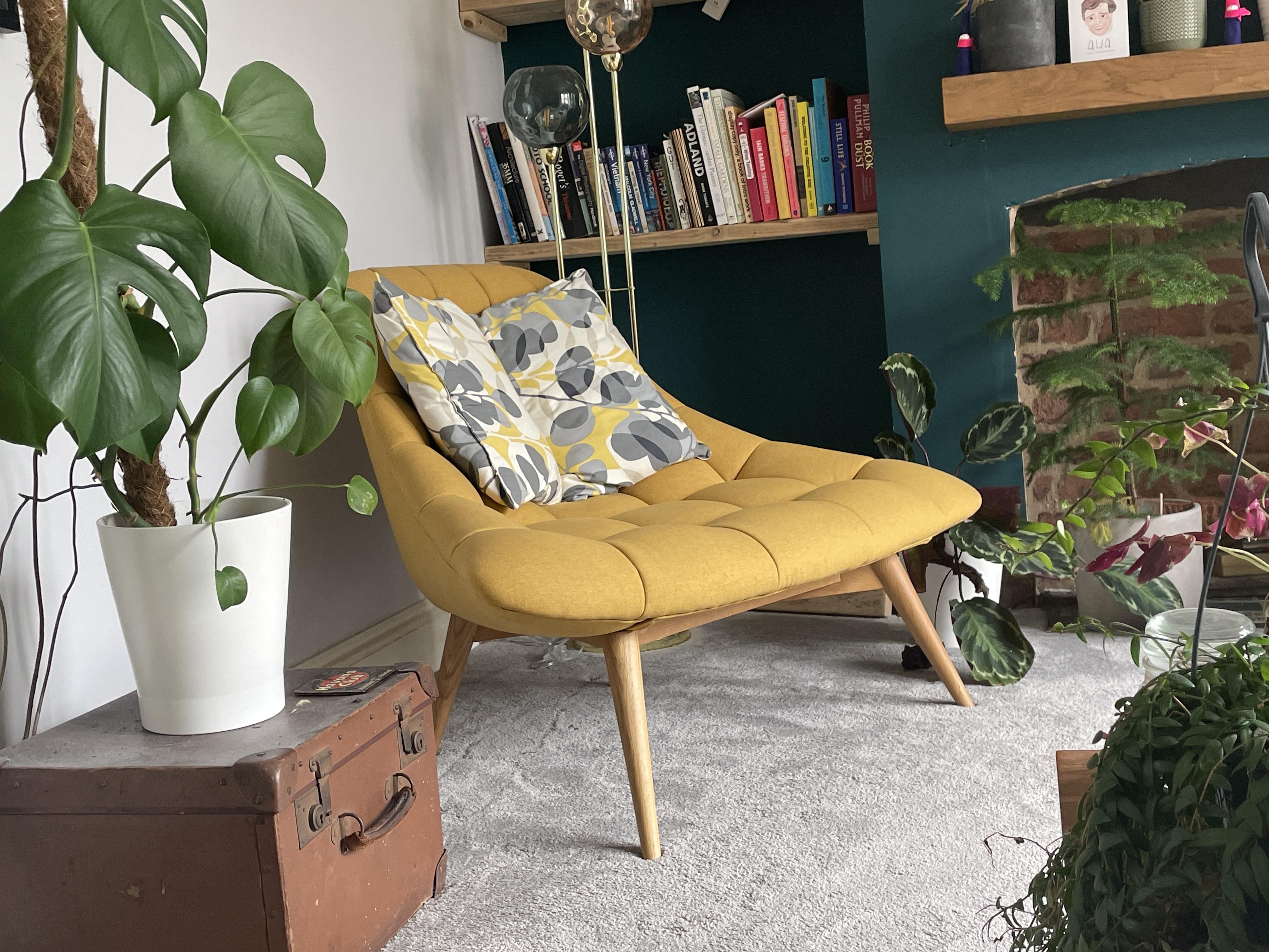 The yellow chair - student project