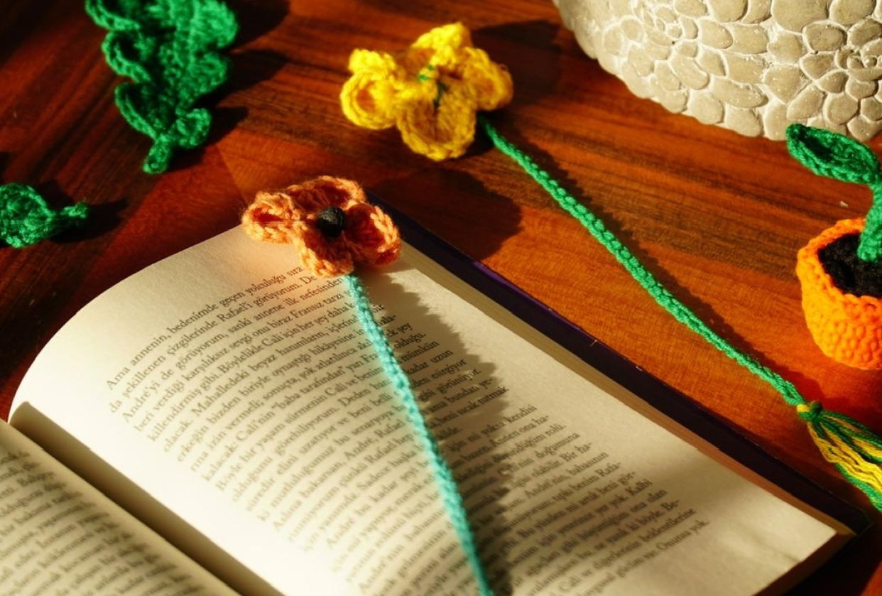 flower bookmarks - student project