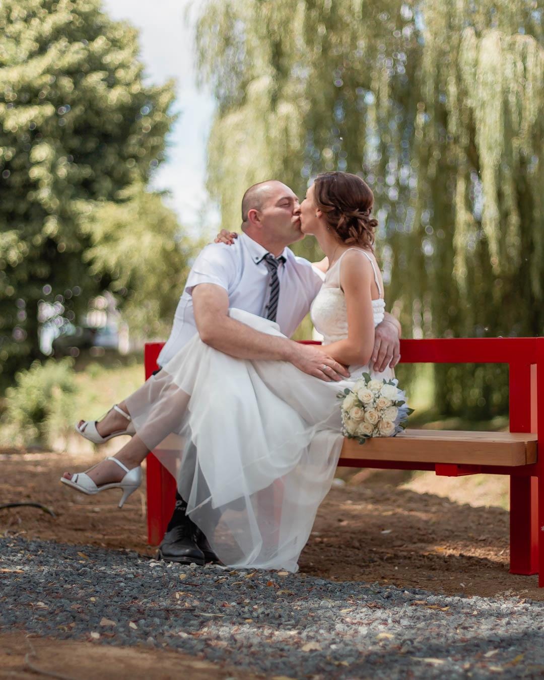 Kissing on a bench - student project