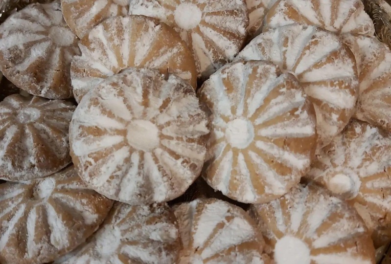 Cookie Baking Arts: Learn 3 Worldwide & 3 Moroccan Cookies.