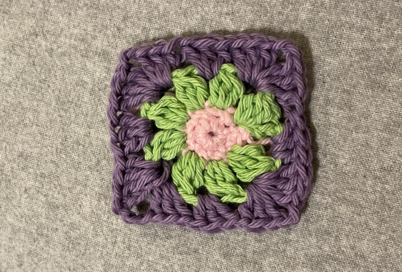 Daisy Granny Square