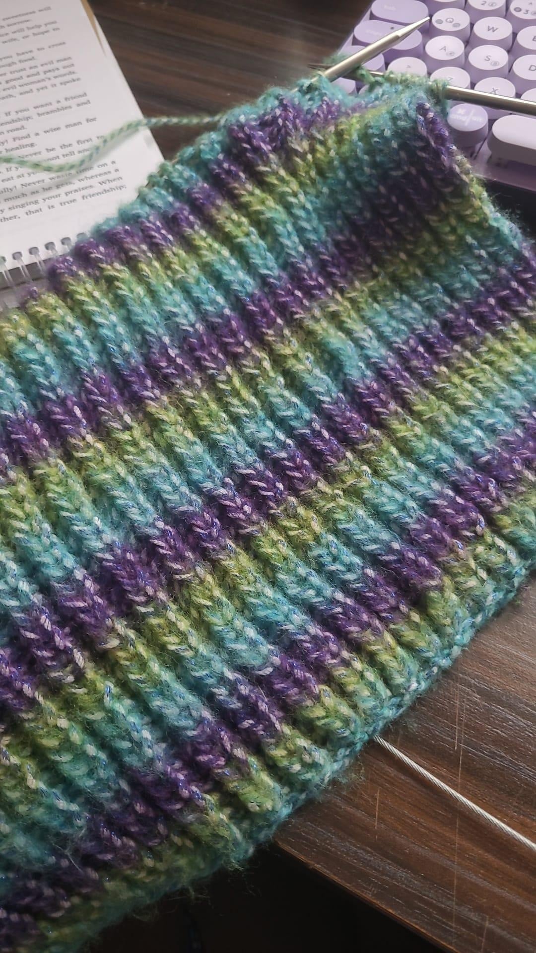 MY NEVER ENDING SCARF - student project