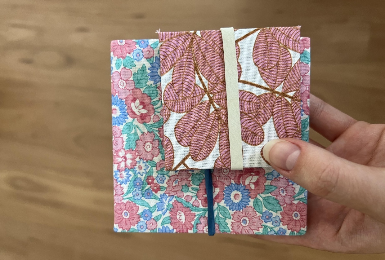 Travel accordion sketchbook - student project