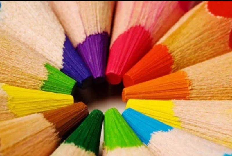 The pleasure of drawing with colored pencils