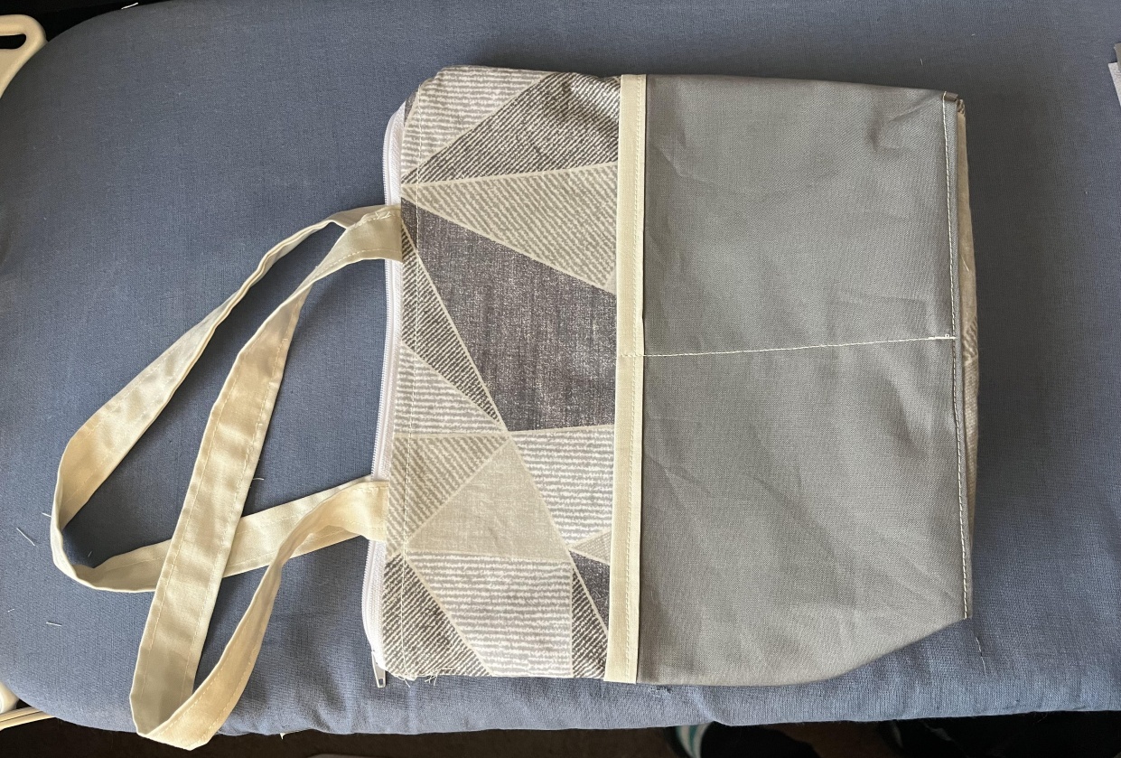 Zipper tote bag - student project