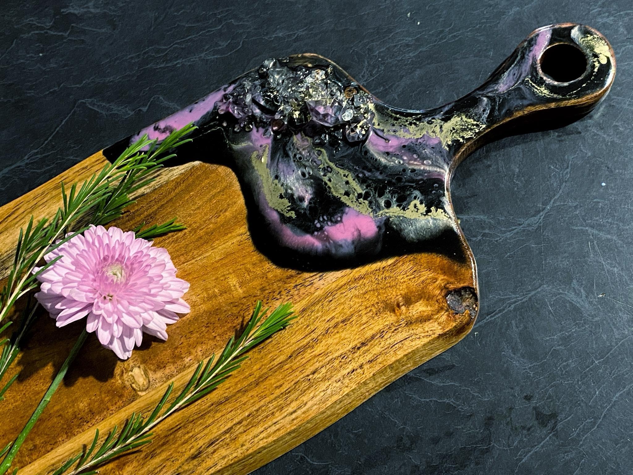 Abstract resin cheeseboard - student project