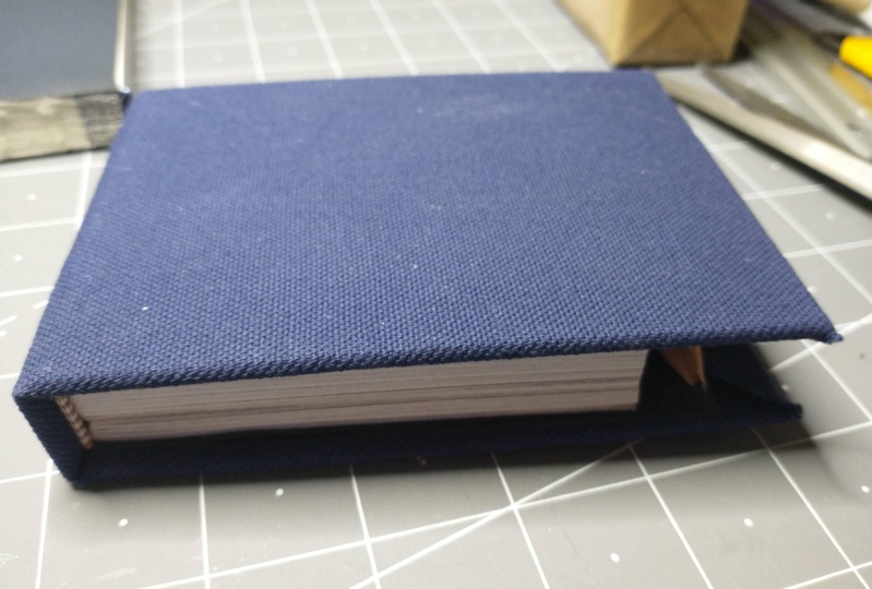 Portable sketch book w/pencil