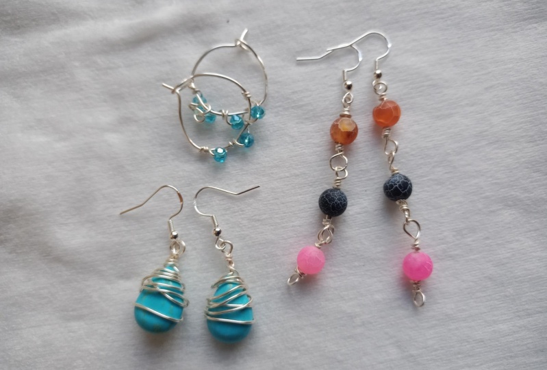 Wire earrings with Katrina
