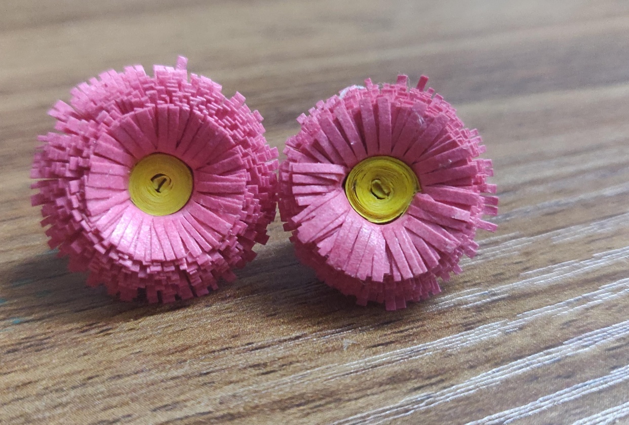 Quilling Earings - student project