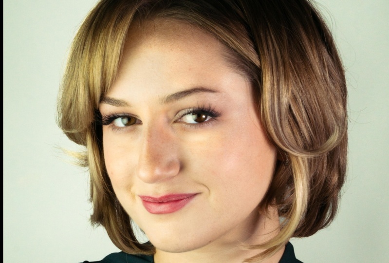 Izzy Headshot Pre and Post
