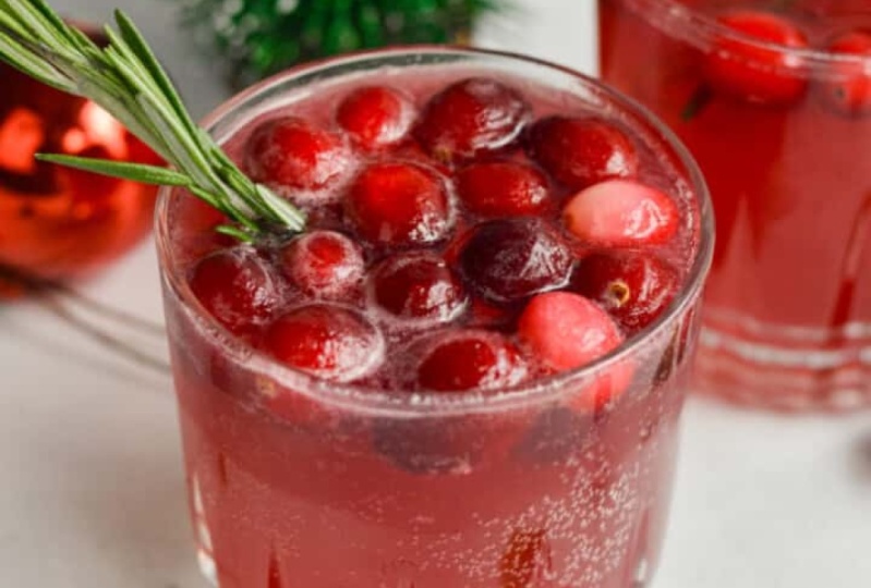A ginger beer and cranberry mocktail