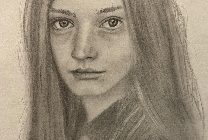 Draw realistic pencil portraits