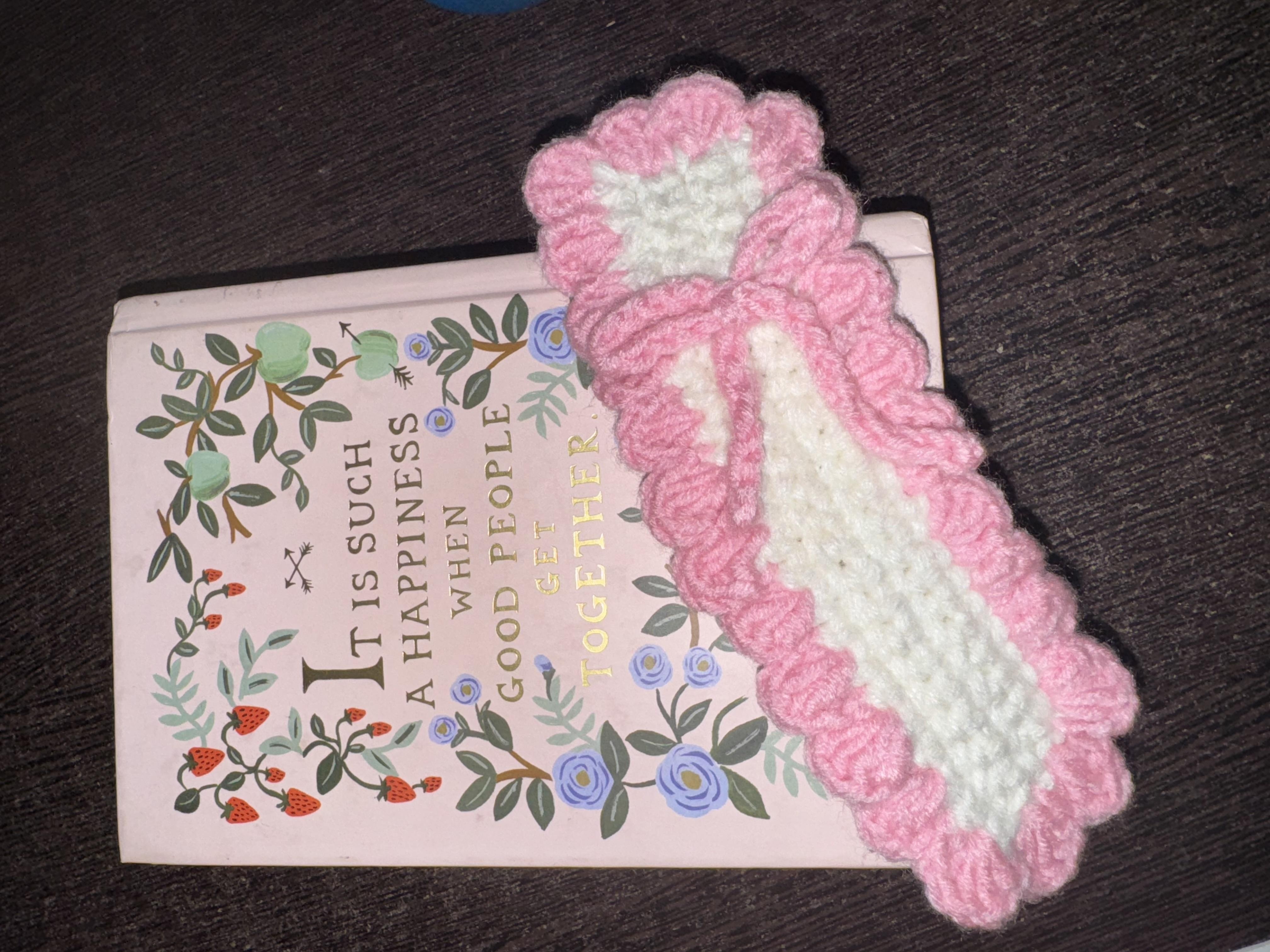 Crochet book mark - student project