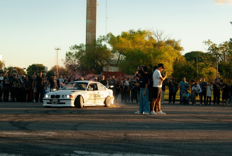 Exposición del automotor (car exhibition)