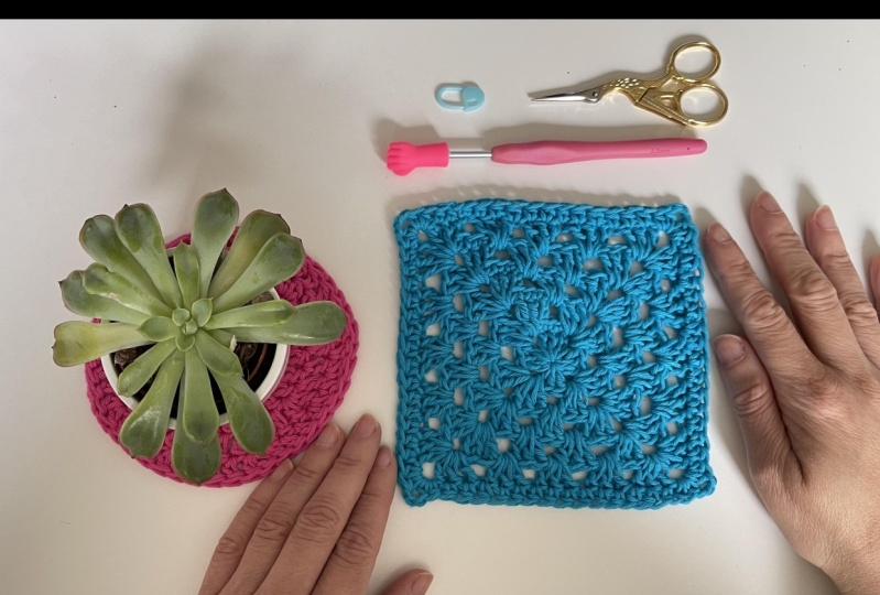 SAMPLE PROJECT: Seamless Crochet Granny Square