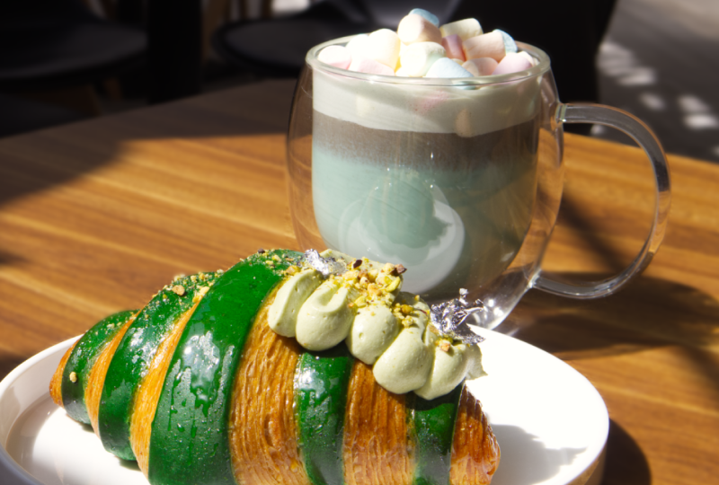Pistachio croissant