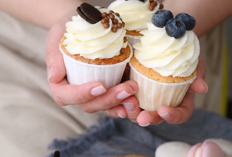 Baking muffins