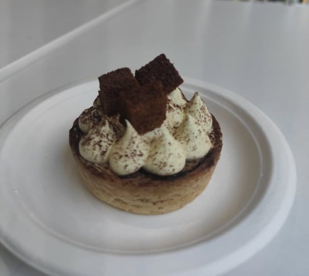 Capturing delicious food photos with iPhone