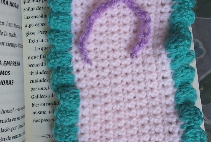 Crochet bookmark