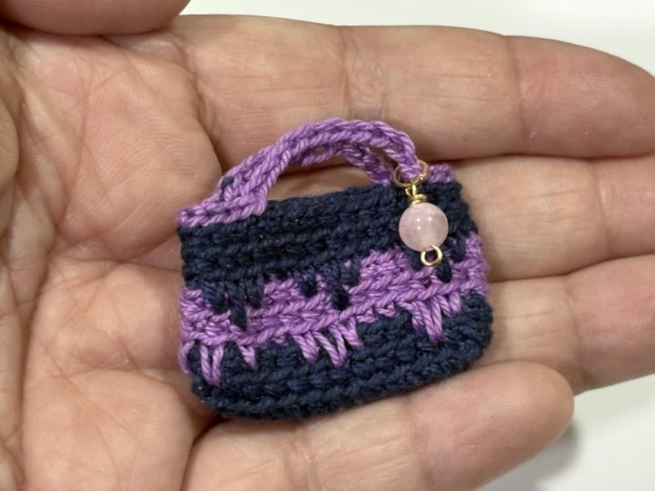 Tij's Bag in Spike Stitch