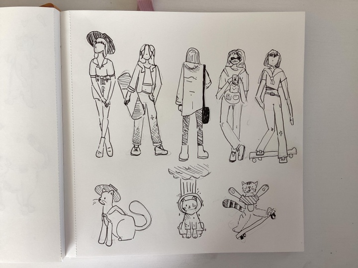 More fashion girls and cats 🎀