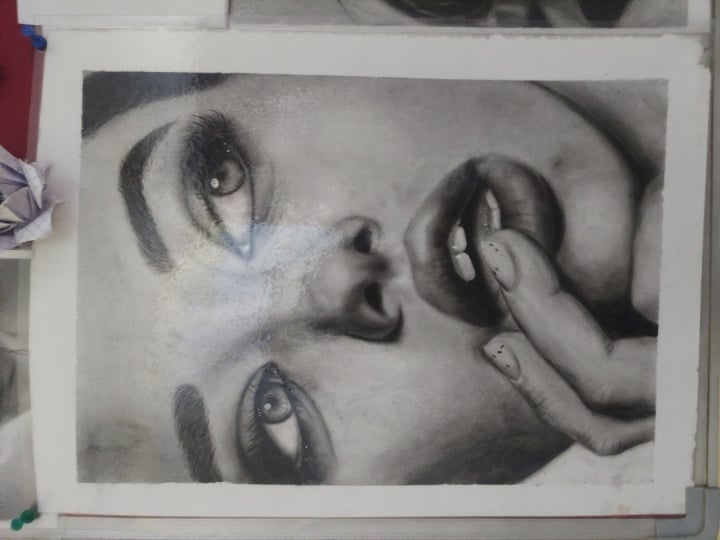 Hyperrealistic sketch