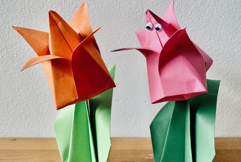 Paper tulips