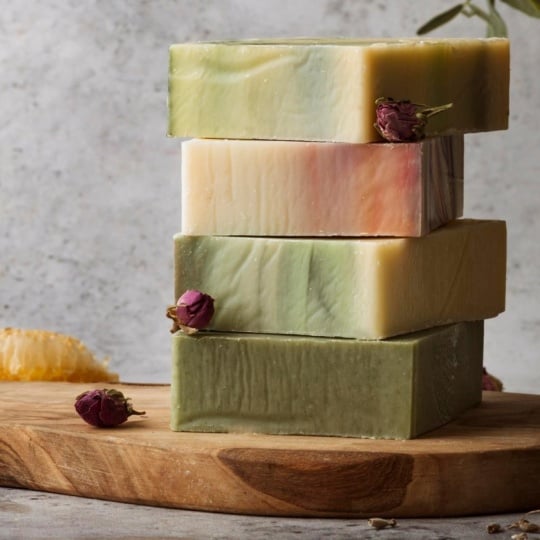 Savon Straight Layers