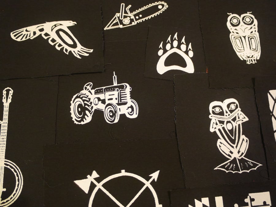 How to silk screen a patch using the photo emulsion method Skillshare Projects