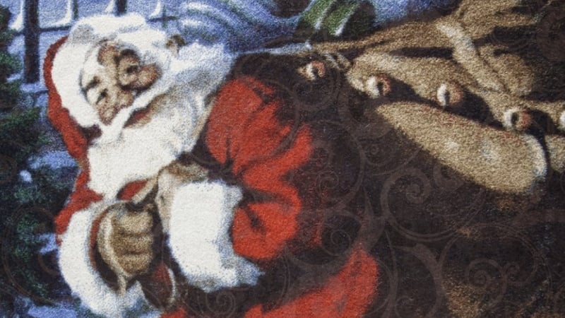 Santa with a Victorian Grunge texture (Tip #4: resize an image to match another)