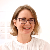 Profilbild von Cornelia Zelinka-Bodis